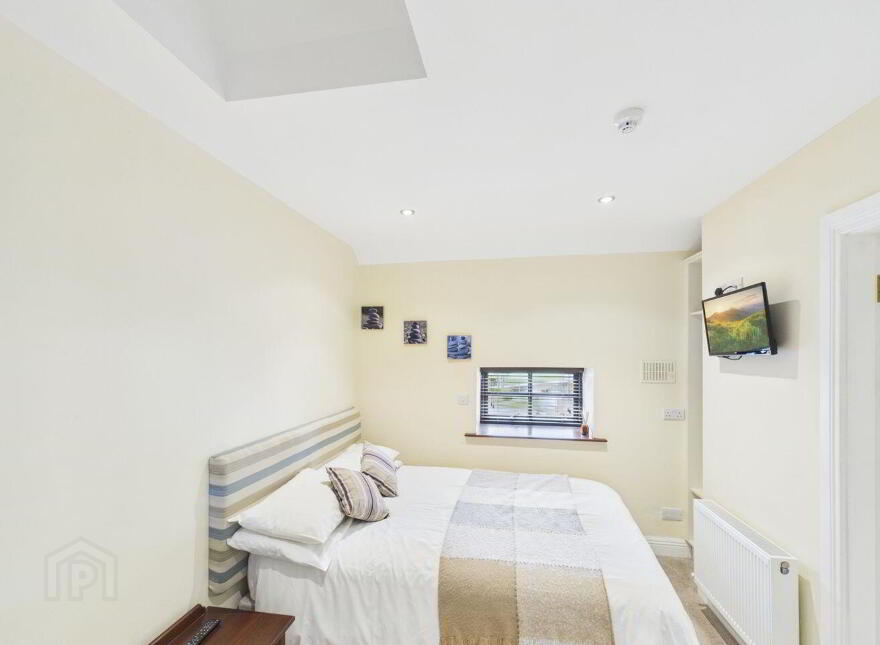 Lough Derg House, Dromineer, Dromineer, E45K284