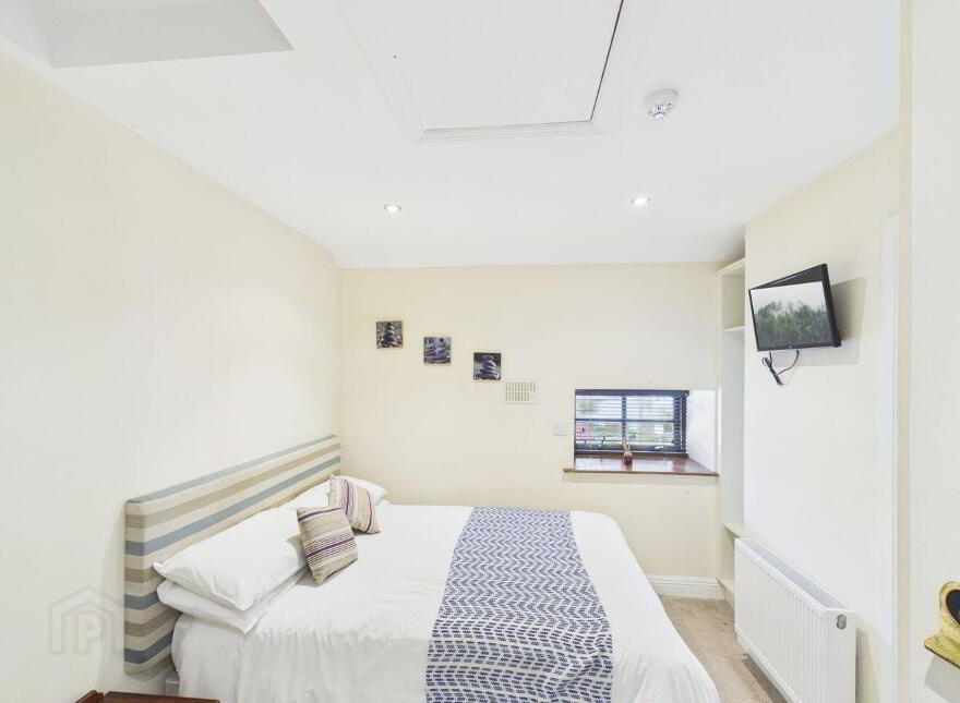 Lough Derg House, Dromineer, Dromineer, E45K284