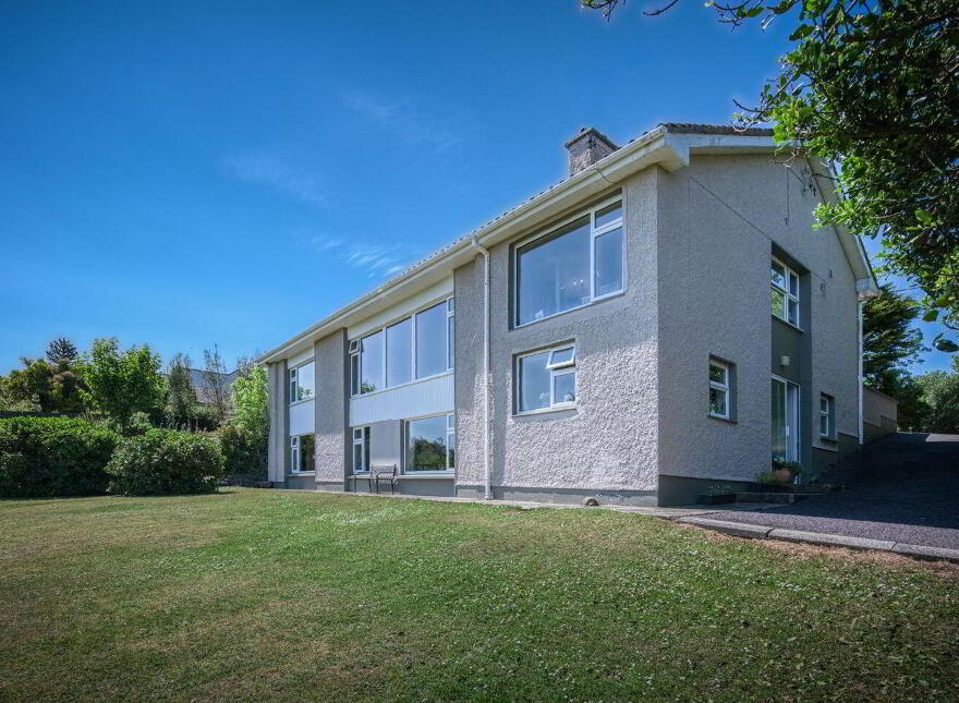 Ballybrack, Ballybrack, V23FP23