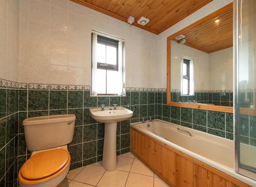 4 Jubilee Heights, Dromore, BT25 1QQ