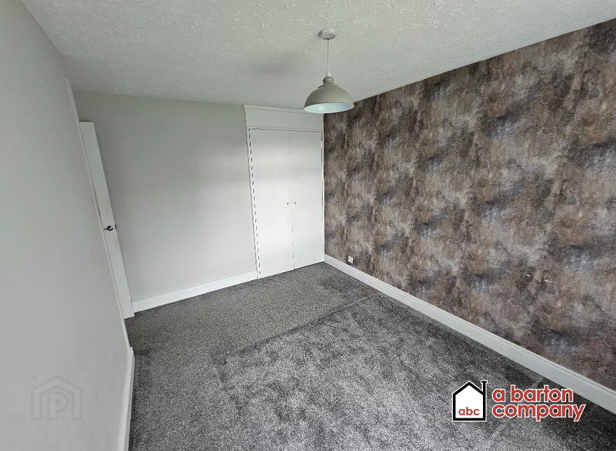 31 O'Neill Road, Rathcoole, Newtownabbey, BT36 6BZ