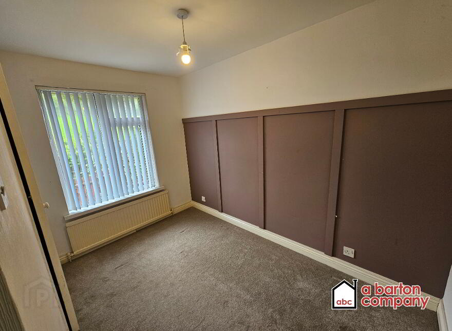 31 O'Neill Road, Rathcoole, Newtownabbey, BT36 6BZ