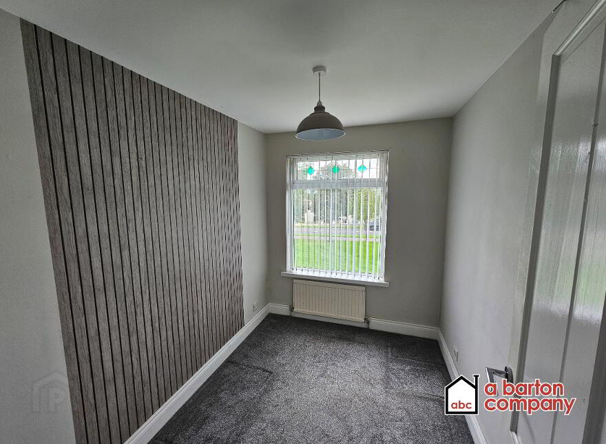 31 O'Neill Road, Rathcoole, Newtownabbey, BT36 6BZ