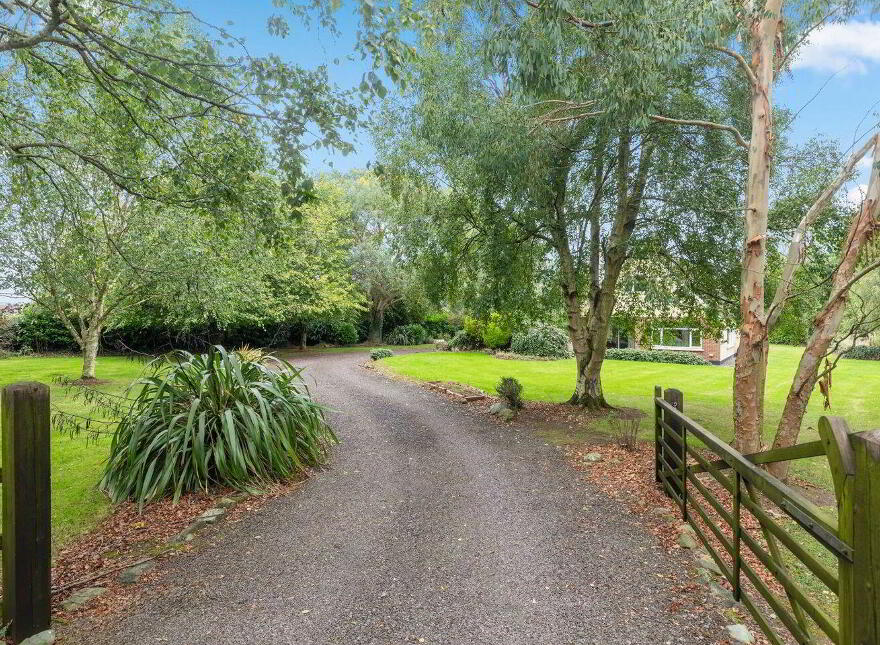 Menagerie Manor, Hedge Road, Garristown, A42RY73 photo