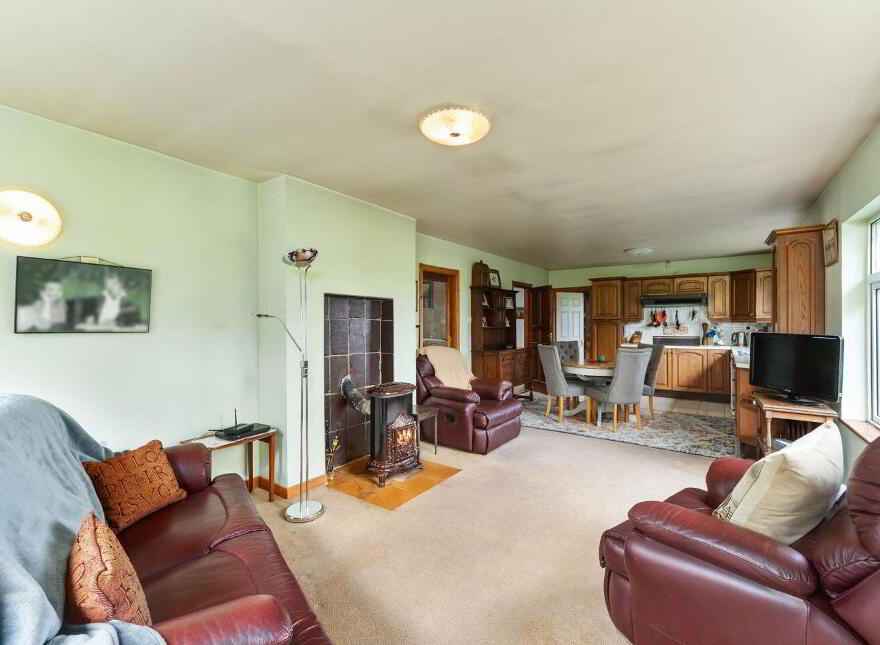 Menagerie Manor, Hedge Road, Garristown, A42RY73