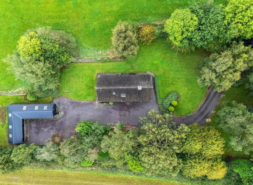 Menagerie Manor, Hedge Road, Garristown, A42RY73