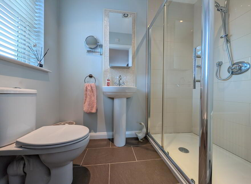 25 Tollymore Brae, Newcastle, BT33 0GT