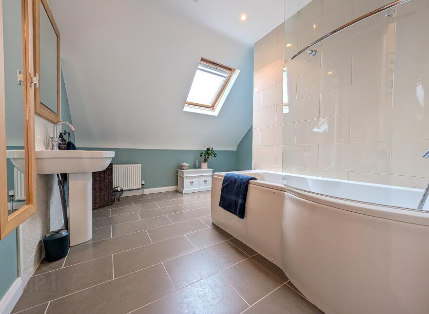 25 Tollymore Brae, Newcastle, BT33 0GT