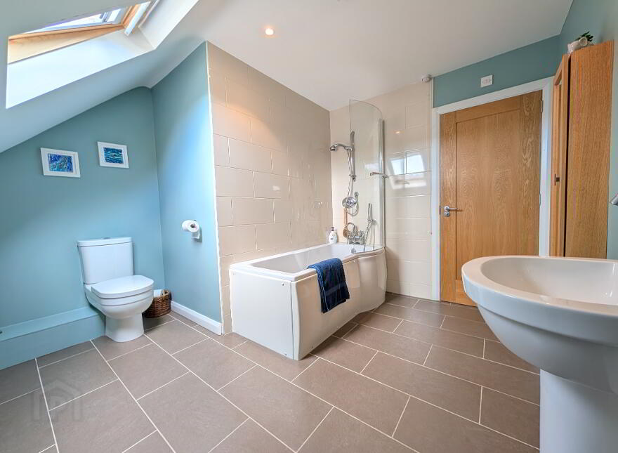 25 Tollymore Brae, Newcastle, BT33 0GT