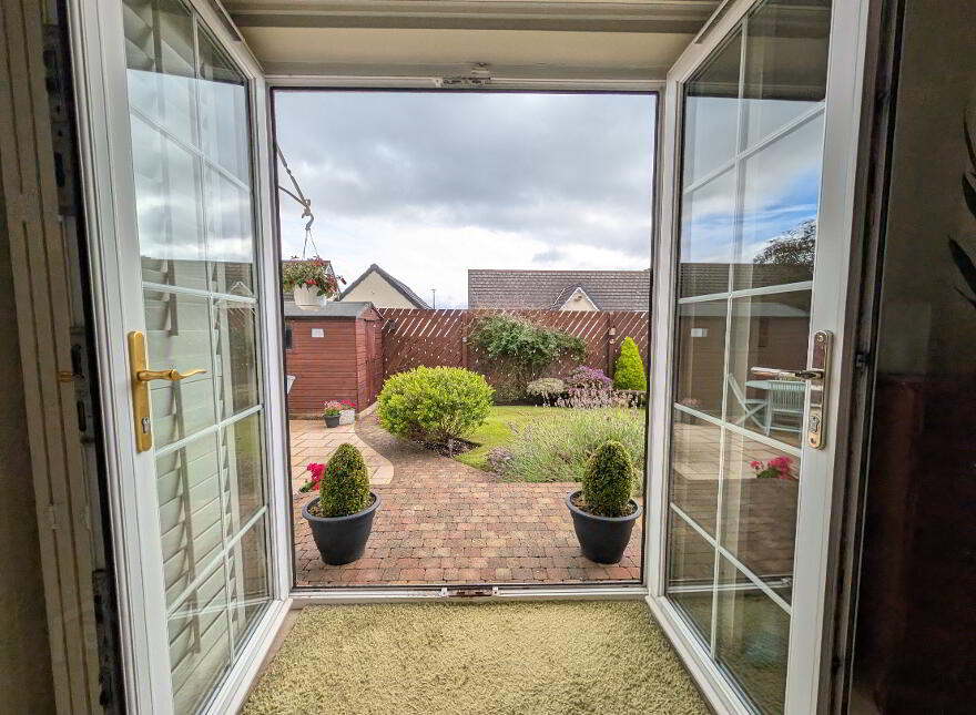 25 Tollymore Brae, Newcastle, BT33 0GT