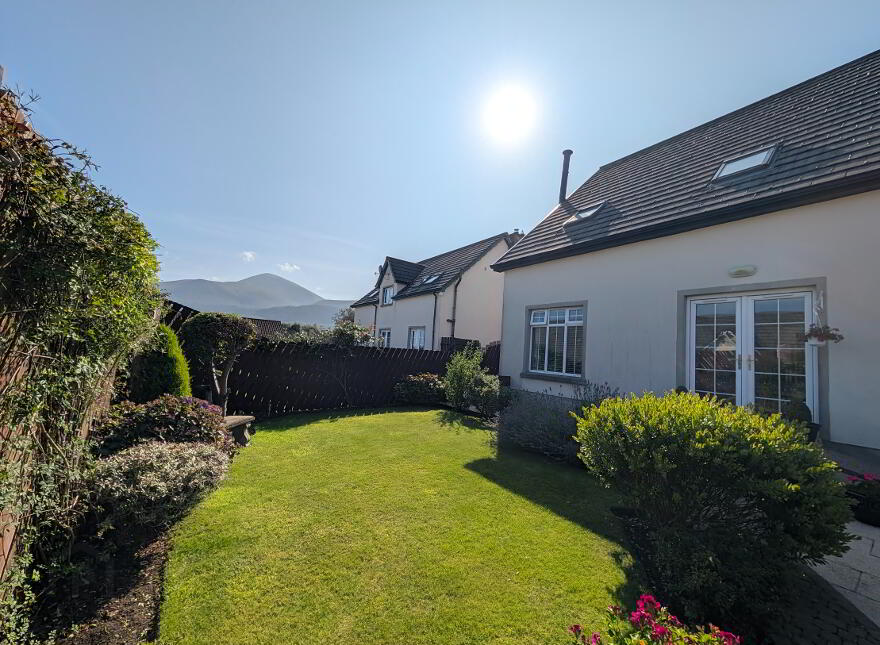 25 Tollymore Brae, Newcastle, BT33 0GT