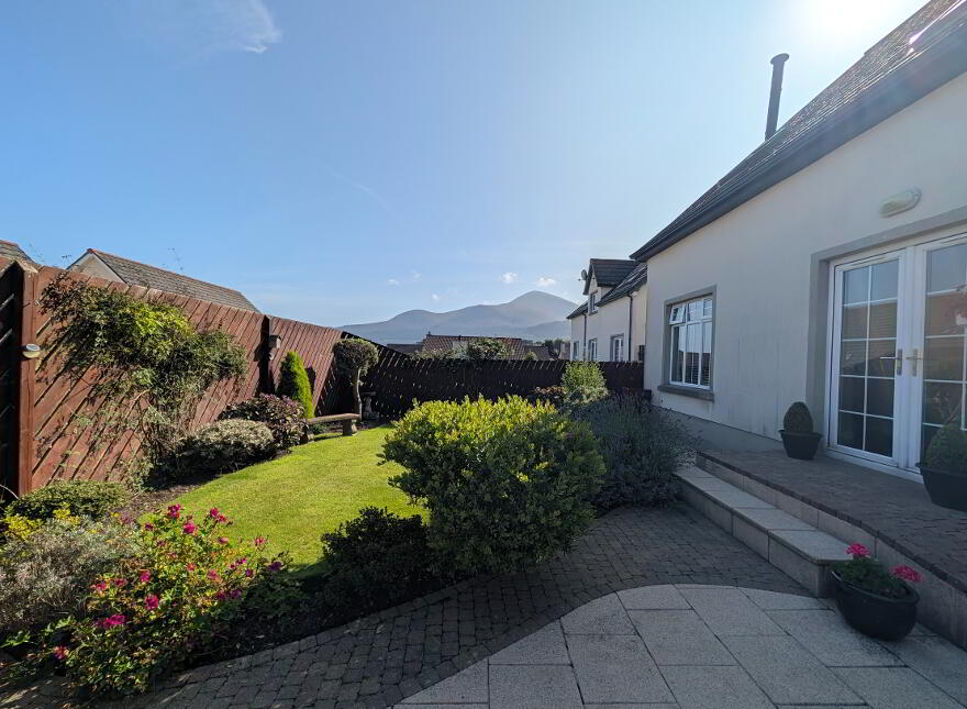 25 Tollymore Brae, Newcastle, BT33 0GT