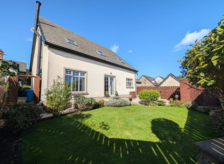 25 Tollymore Brae, Newcastle, BT33 0GT