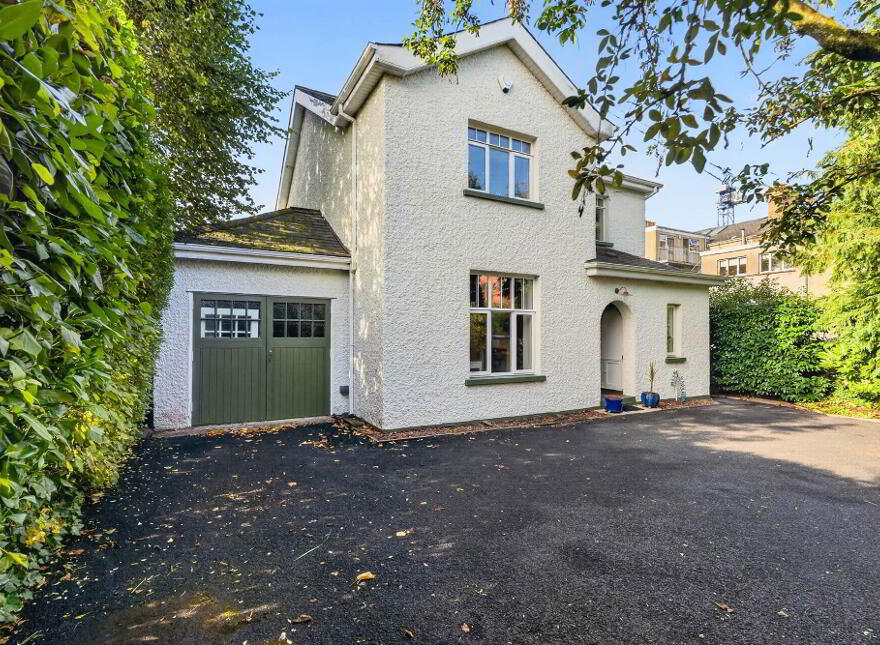 9 Osborne Park, Off Malone Road, Belfast, BT9 6JN