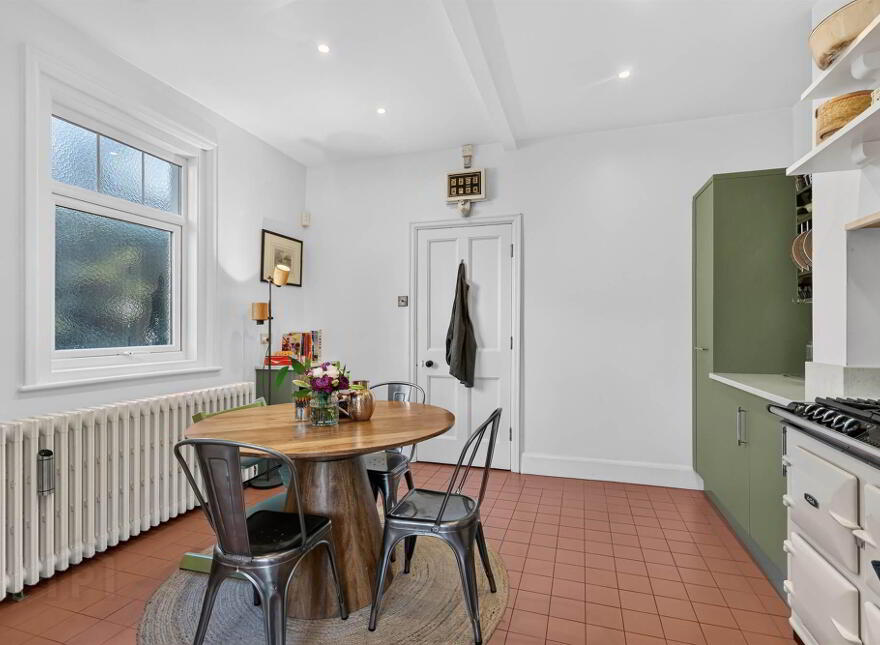 9 Osborne Park, Off Malone Road, Belfast, BT9 6JN