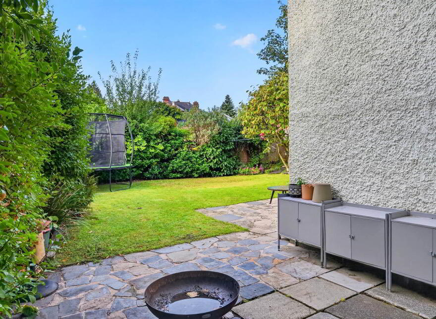 9 Osborne Park, Off Malone Road, Belfast, BT9 6JN