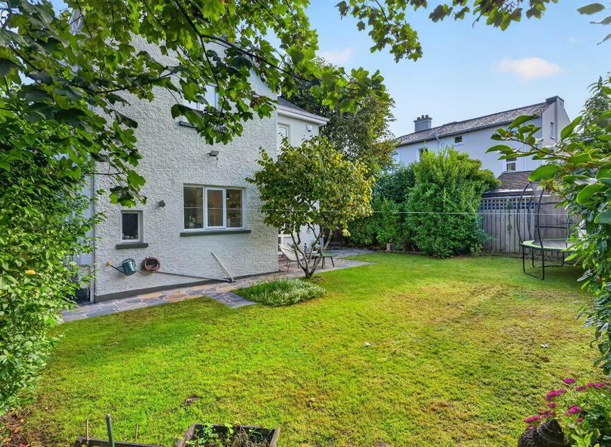 9 Osborne Park, Off Malone Road, Belfast, BT9 6JN