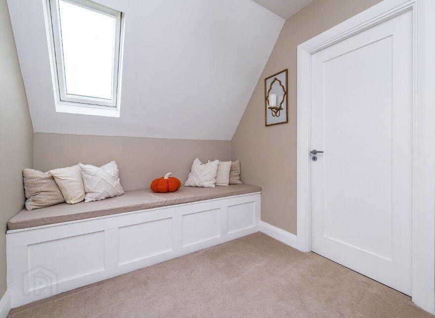 7 Oaktree Park, Cunnaberry Hill, Kildare, R51E803