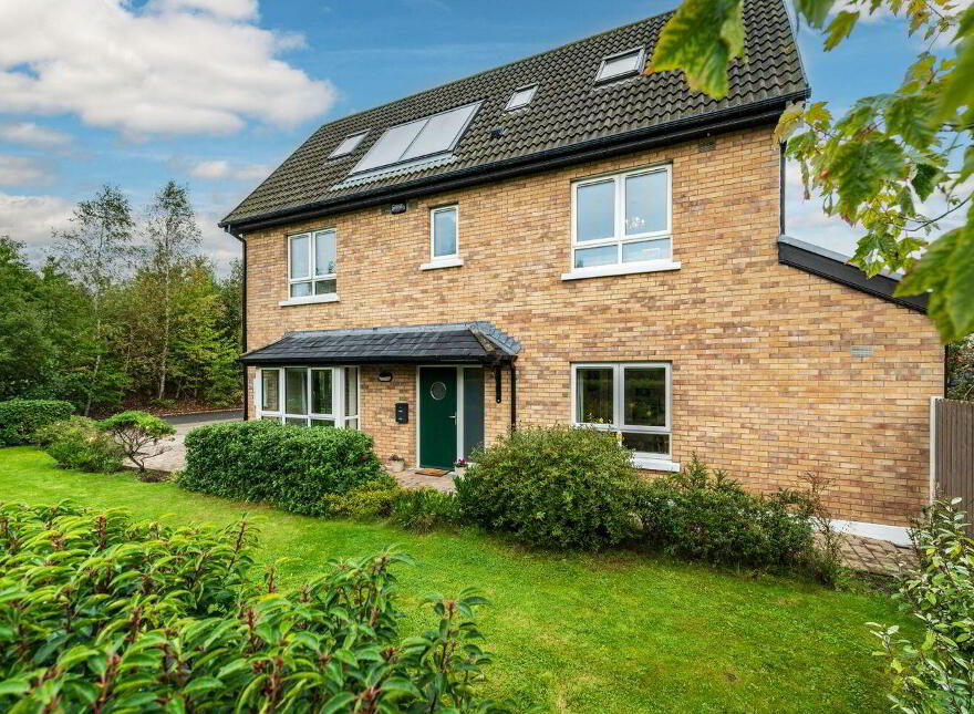 7 Oaktree Park, Cunnaberry Hill, Kildare, R51E803 photo