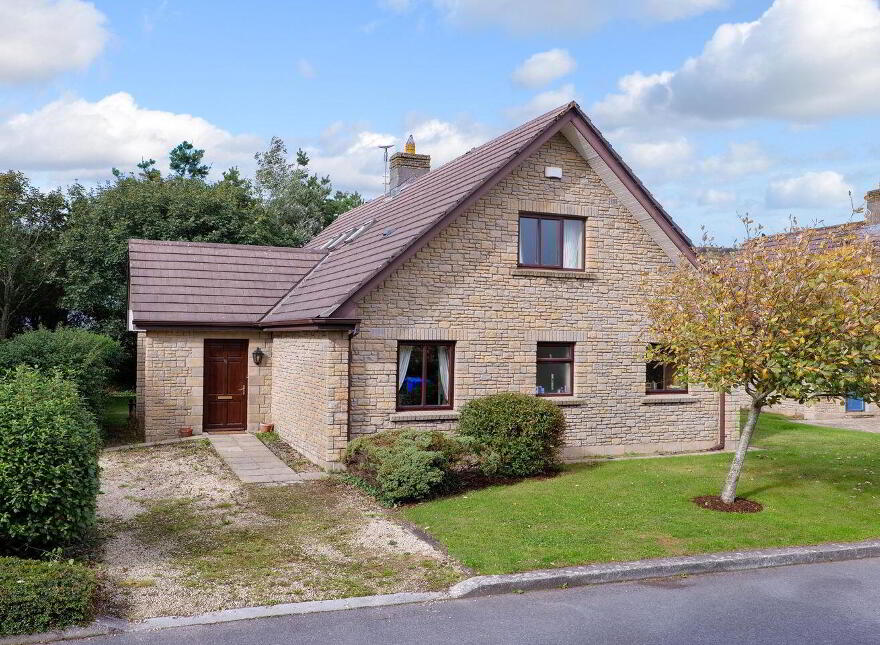 75 Renville Village, Oranmore, H91K5EY photo