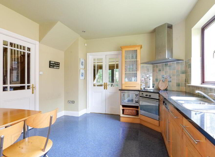 75 Renville Village, Oranmore, H91K5EY