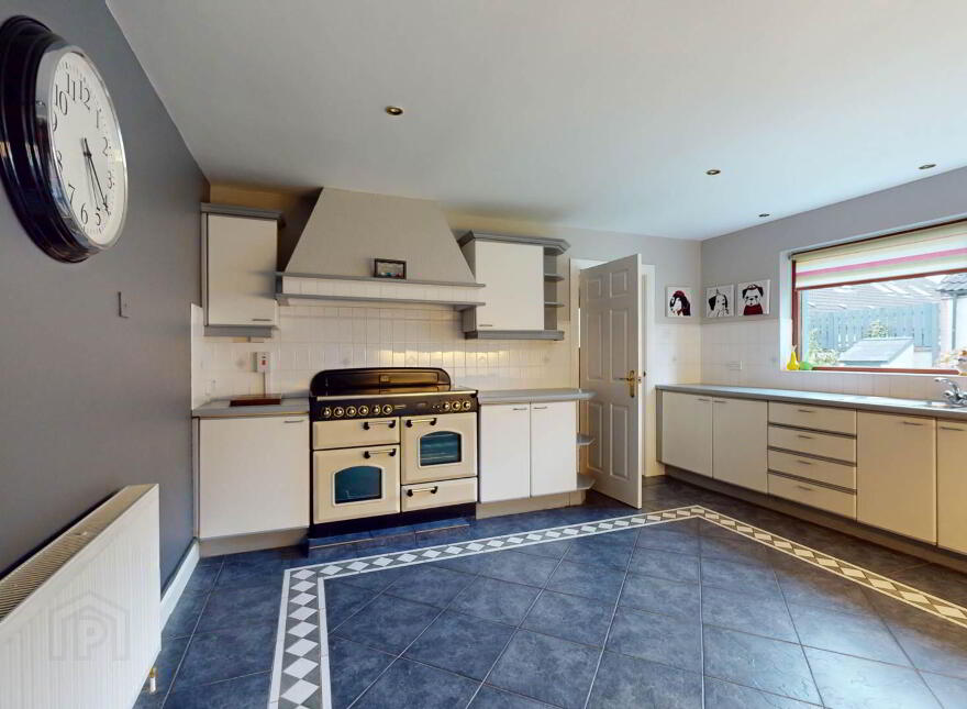 79 Glen Road, Derry, BT48 0BZ