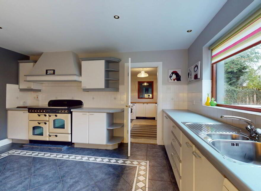 79 Glen Road, Derry, BT48 0BZ