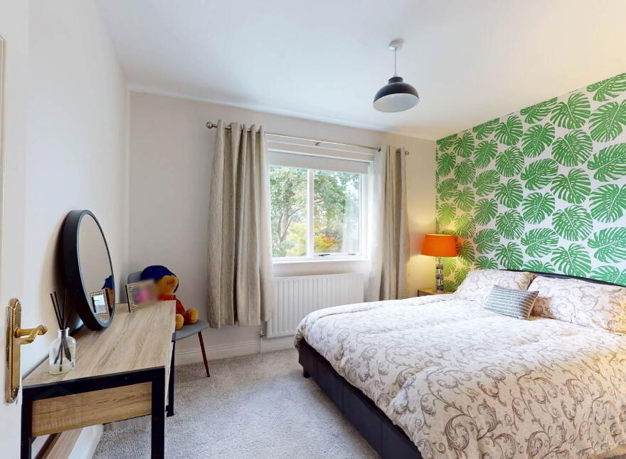79 Glen Road, Derry, BT48 0BZ