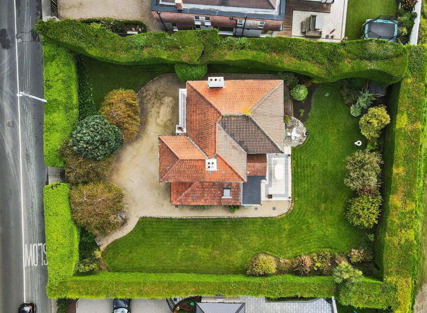 Dunbrody, Torquay Road, Foxrock, Foxrock, D18V6F2