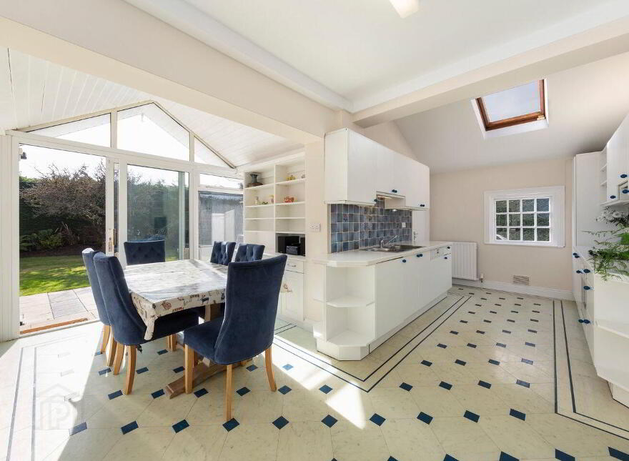 Dunbrody, Torquay Road, Foxrock, Foxrock, D18V6F2