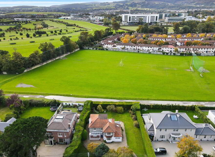 Dunbrody, Torquay Road, Foxrock, Foxrock, D18V6F2