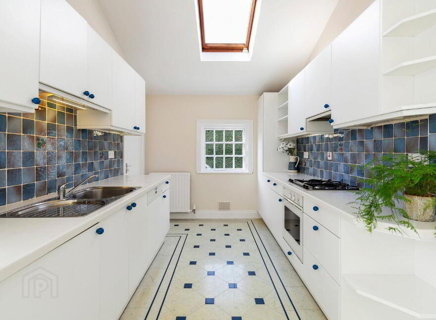 Dunbrody, Torquay Road, Foxrock, Foxrock, D18V6F2