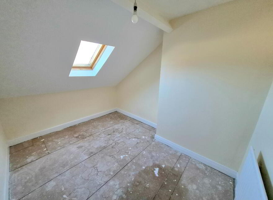11 Lothair Avenue, Limestone Road, North Belfast, BT15 2HU