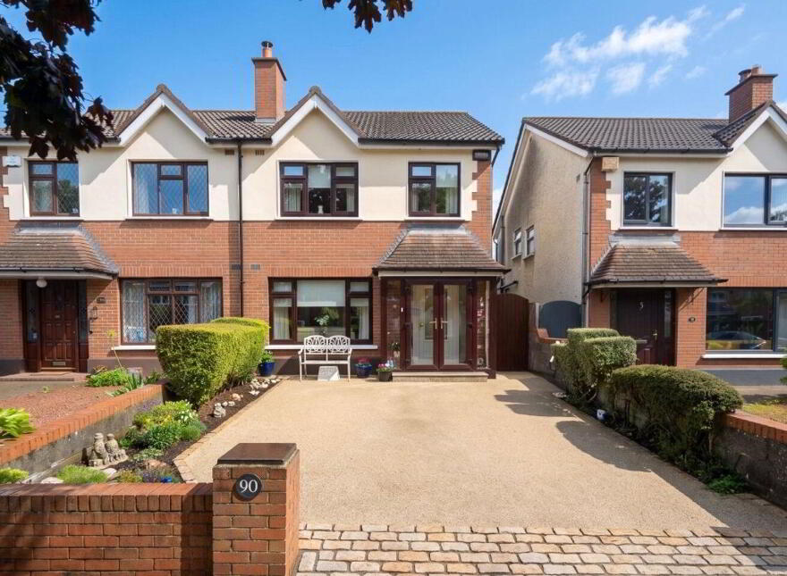 90 College Park Way, Ballinteer, D16R8K8