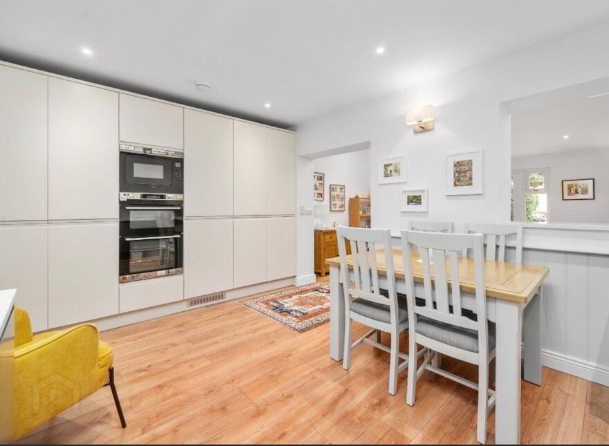 90 College Park Way, Ballinteer, D16R8K8
