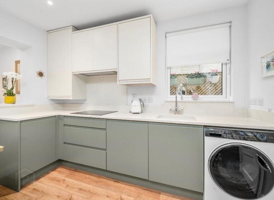 90 College Park Way, Ballinteer, D16R8K8