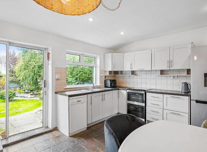 105 Loreto Avenue, Rathfarnham, Dublin 14, D14EK64