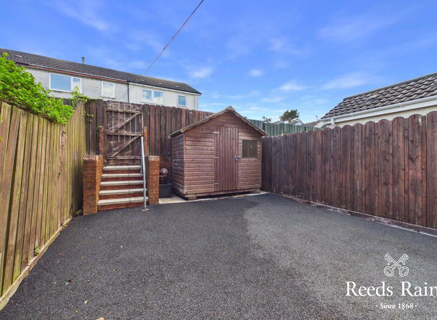 7 Ballyduff Gardens, Newtownabbey, BT36 6XG