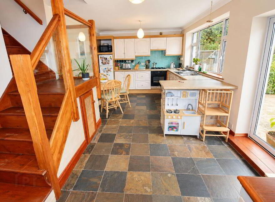 Hollyfort, Gorey, Y25Y328