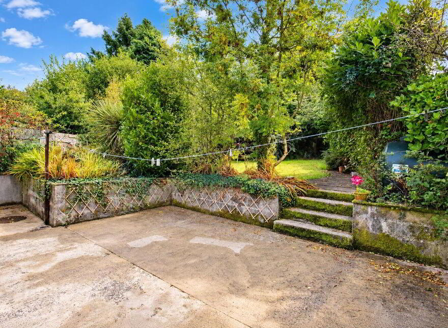 Hollyfort, Gorey, Y25Y328