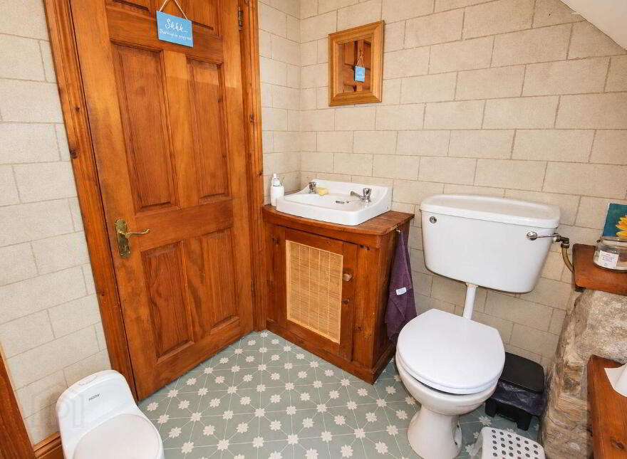 Hollyfort, Gorey, Y25Y328