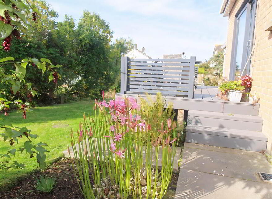 43 Ballymacormick Drive, Bangor, BT19 6BH