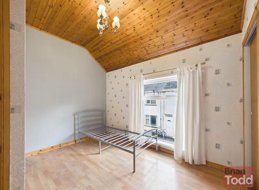Glynnview Av, Larne, BT40 1BT