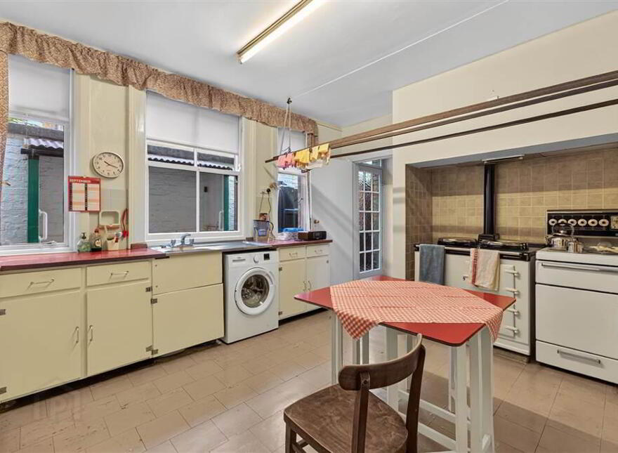 3 Parkmount, Lisburn, BT27 4AN