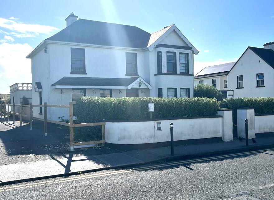 "Strandhill Lodge", Shore Road, Strandhill, F91W957 photo