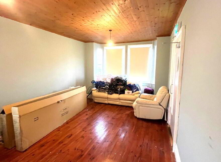 "Strandhill Lodge", Shore Road, Strandhill, F91W957