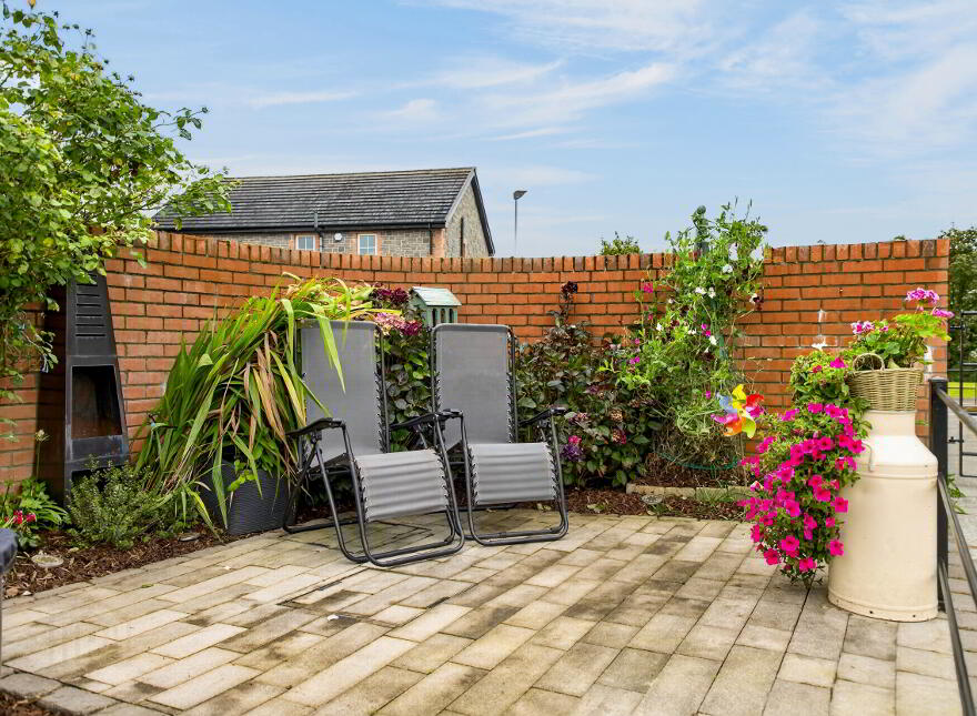 31 Haughtons Hall, Cullybackey, Ballymena, BT42 1FT