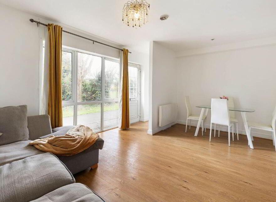 42 Millbrook Apartments, Navan, C15W865