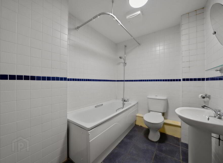 Apt 20 South Studios, 85 Tates Avenue, Belfast, Belfast, BT9 7BS