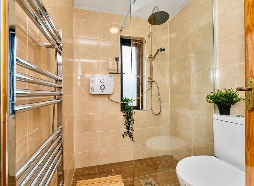 649 Carnlough Road, Cabra, Cabra, D07V9F9